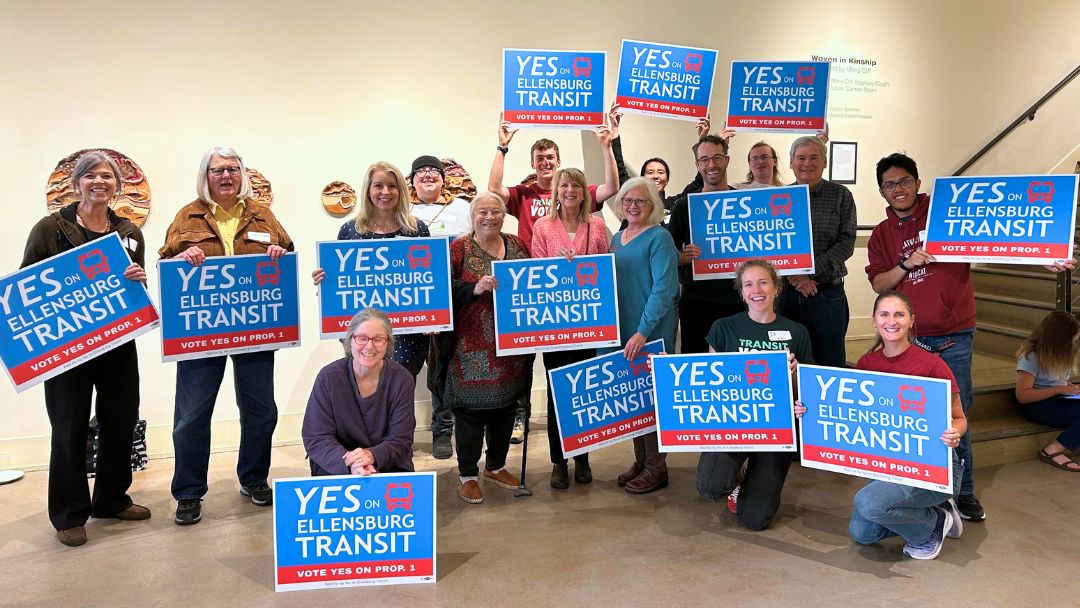 A Ben Franklin Transit bus bound for Pasco. 